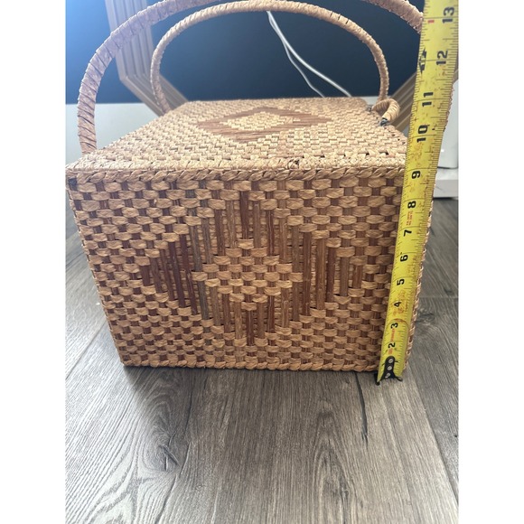 Vintage Mid Century Woven Wicker Picnic Basket Storage Trunk Boho Rattan - Picture 5 of 9
